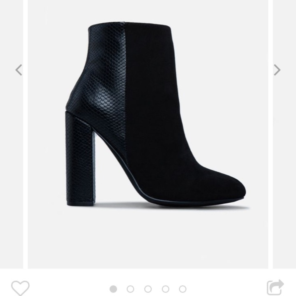 Block heel bootie